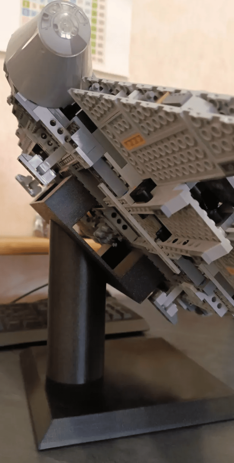 Podstawka dedykowana do LEGO Star Wars 75257 / Sokół Millennium - obrazek 3