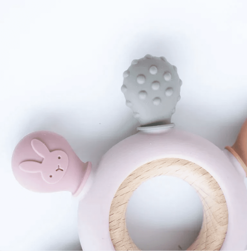 Gryzak Drewniany Silikonowy Na Ząbkowanie 0m+ - obrazek 6