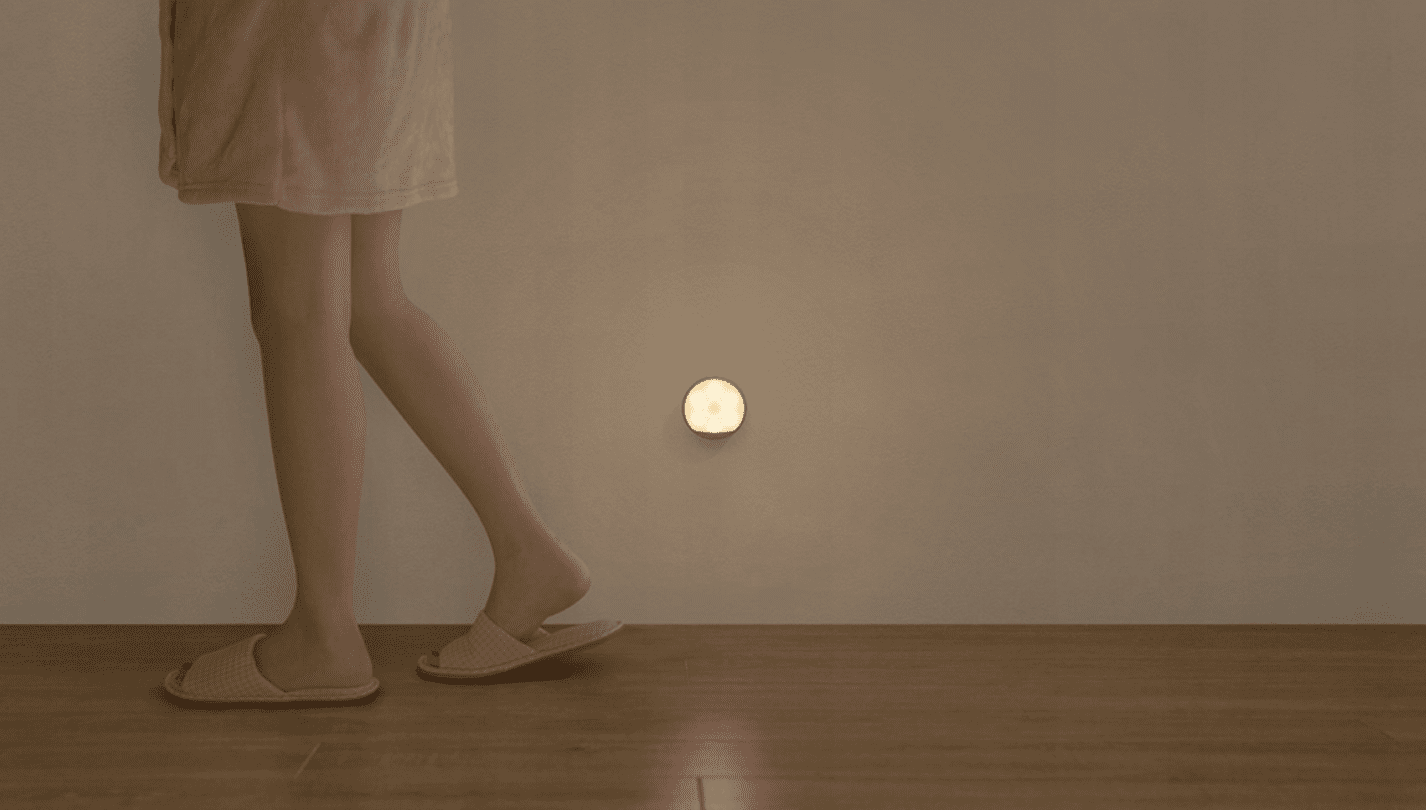 Lampka LED z czujnikiem ruchu na baterie - Ciepła Barwa - obrazek 5