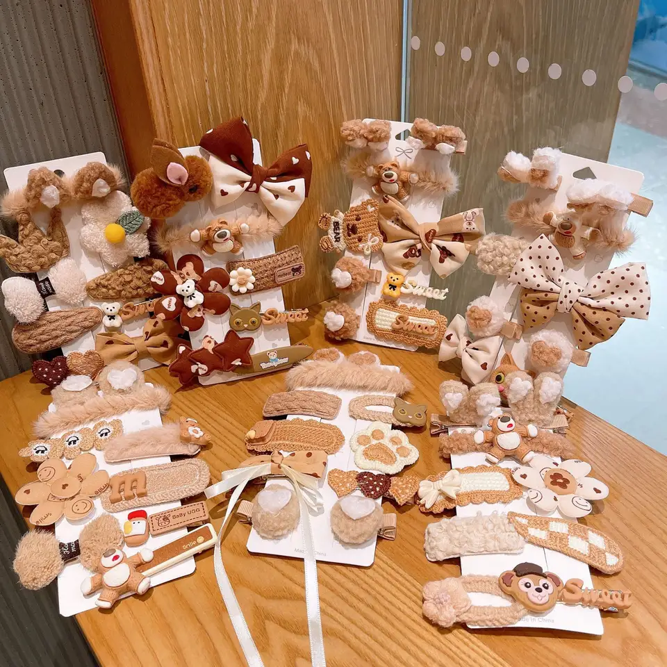 Komplet spinek, wsuwek do włosów Dziewczęcy Beż typ XVII - obrazek 2