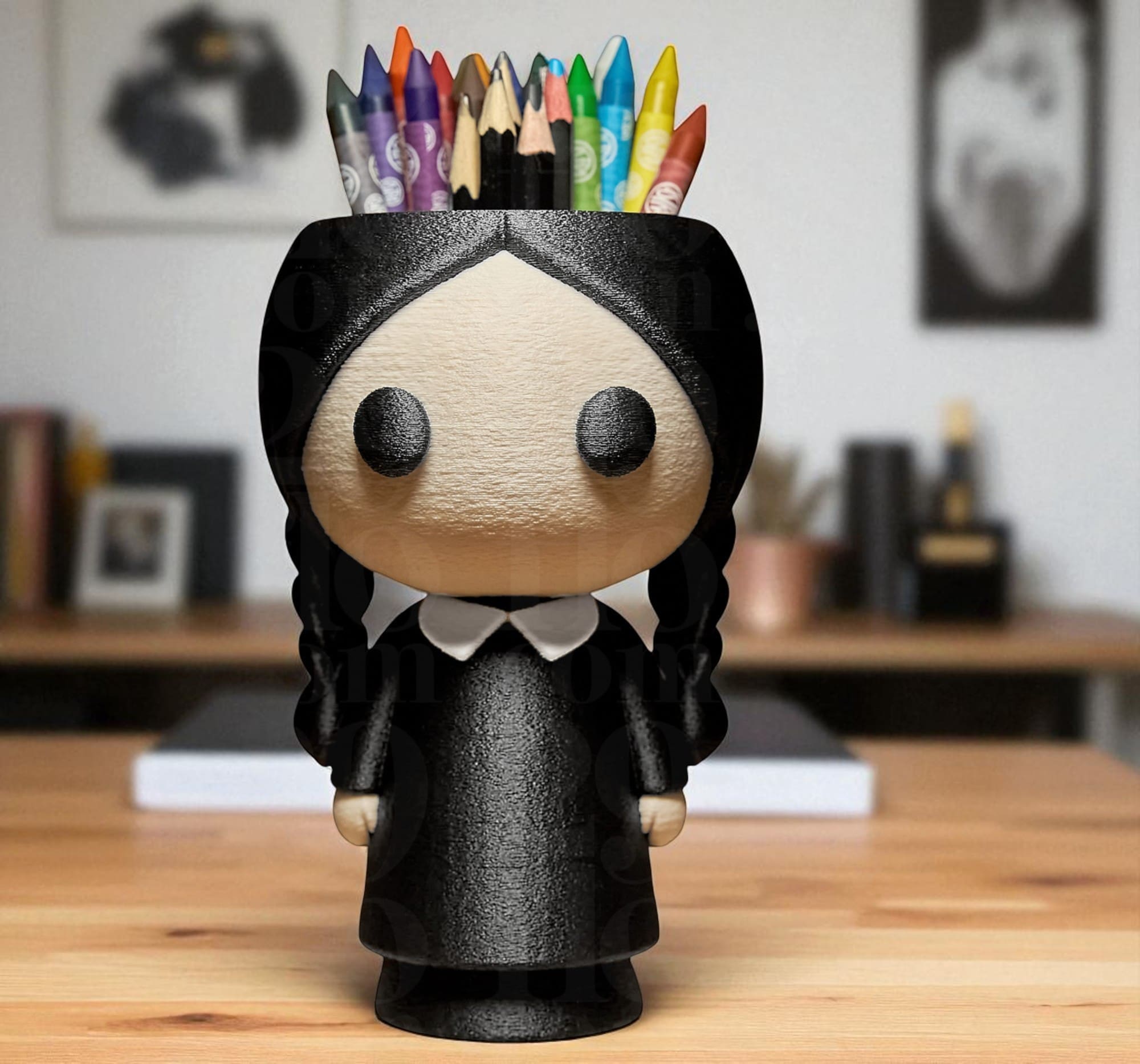 Organizer Wednesday Addams – wyjątkowy gadżet dla fanów serialu - 15 cm - obrazek 2